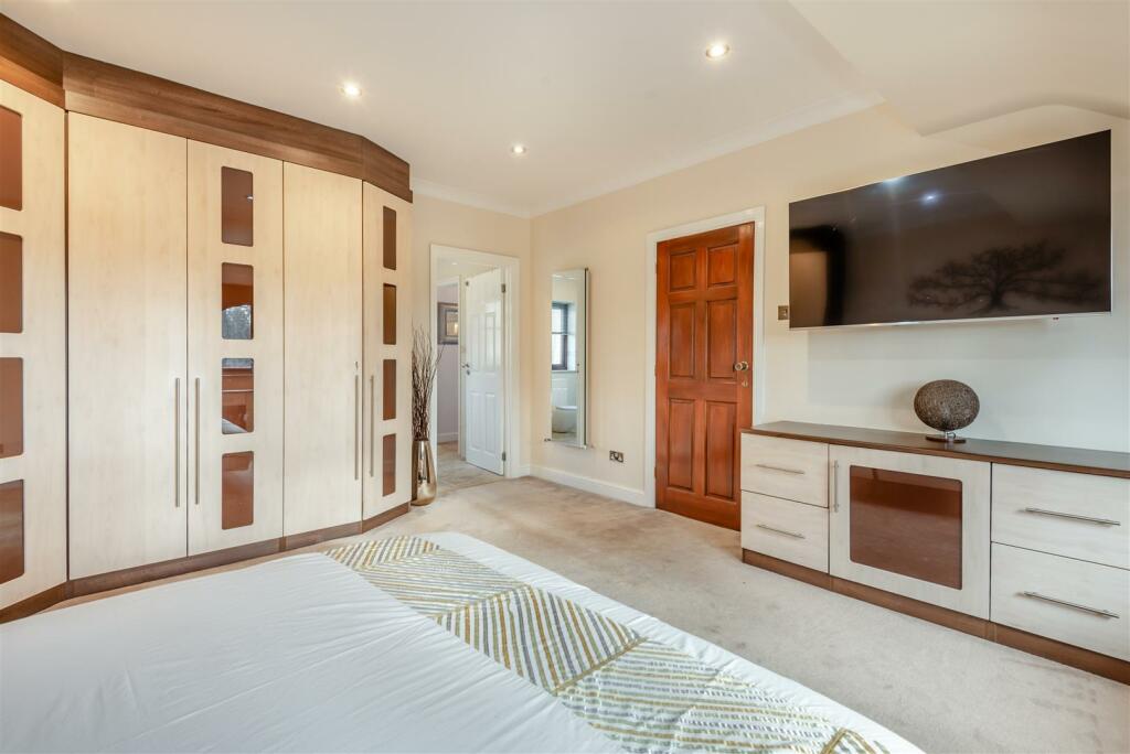 8539729-interior23.jpg