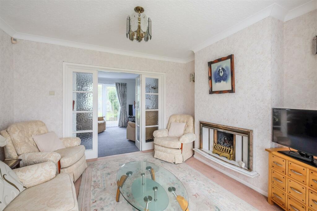 Living Room/Dining Room