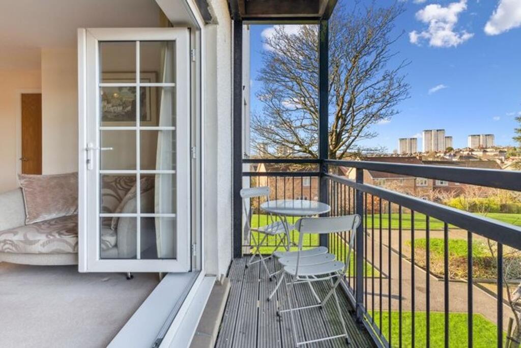 81 Knightswood Road, Knightswood, G13