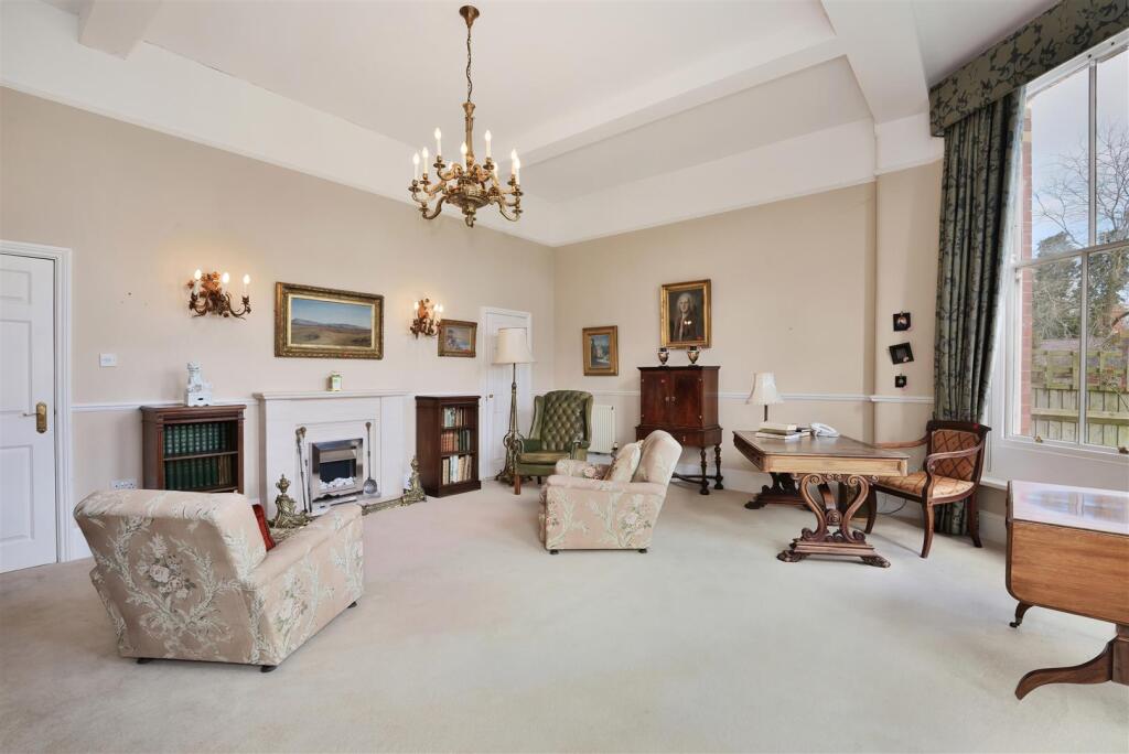4 Chestnut Lane (29).jpg