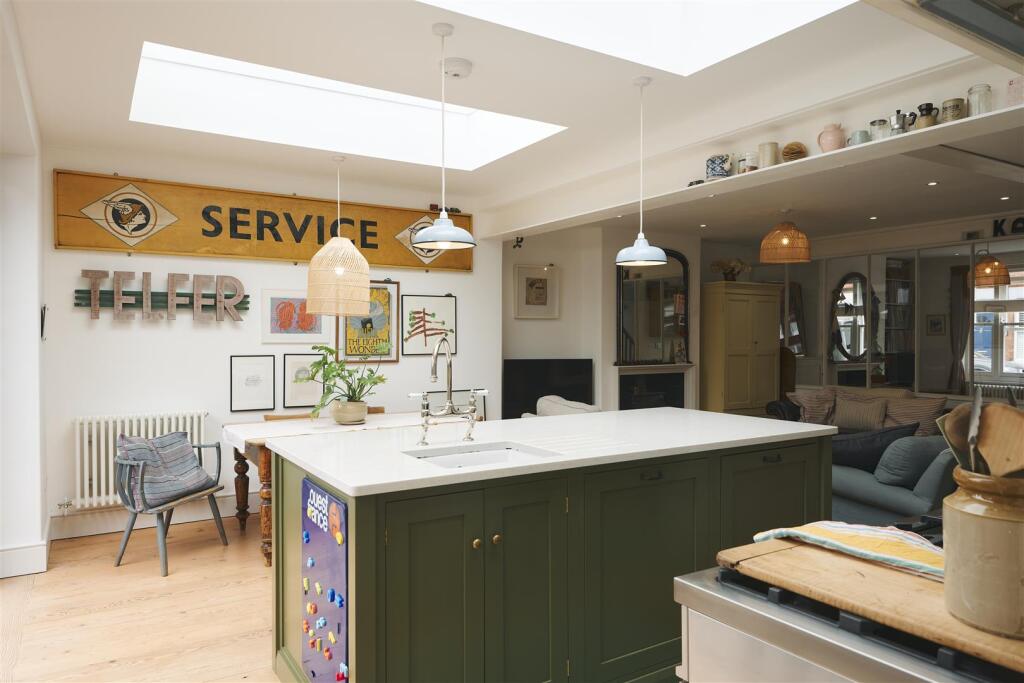Kitchen Dining D.jpg