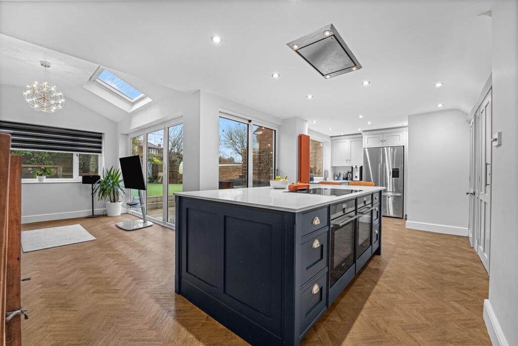 Kitchen/ Dining/ Living Area