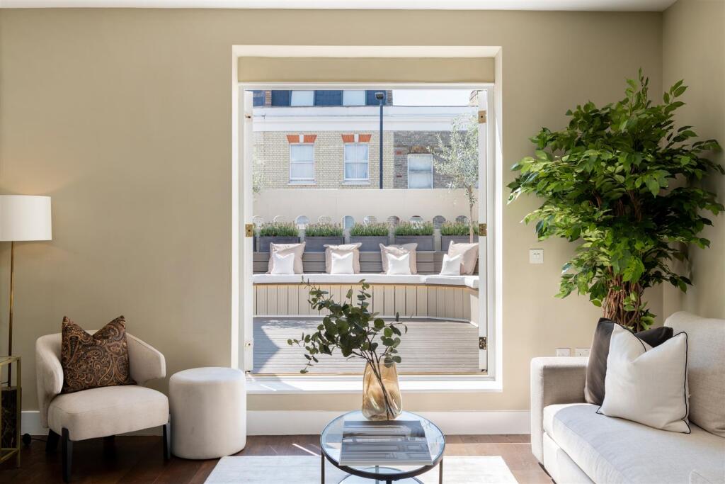 Flat 5, Caroline Walk Lo-44.jpg