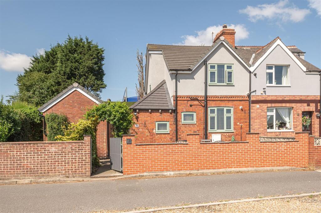 36 - 15 Pontefract Road S72 8AY.jpg