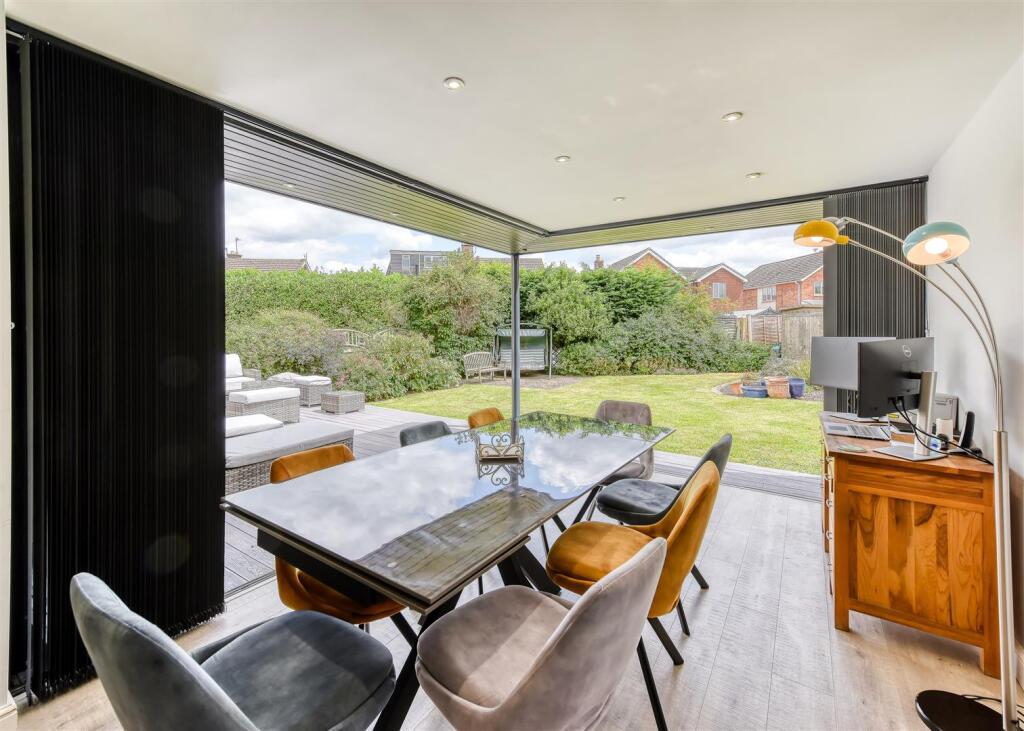 16 Rudge Road-kitchen5.jpg