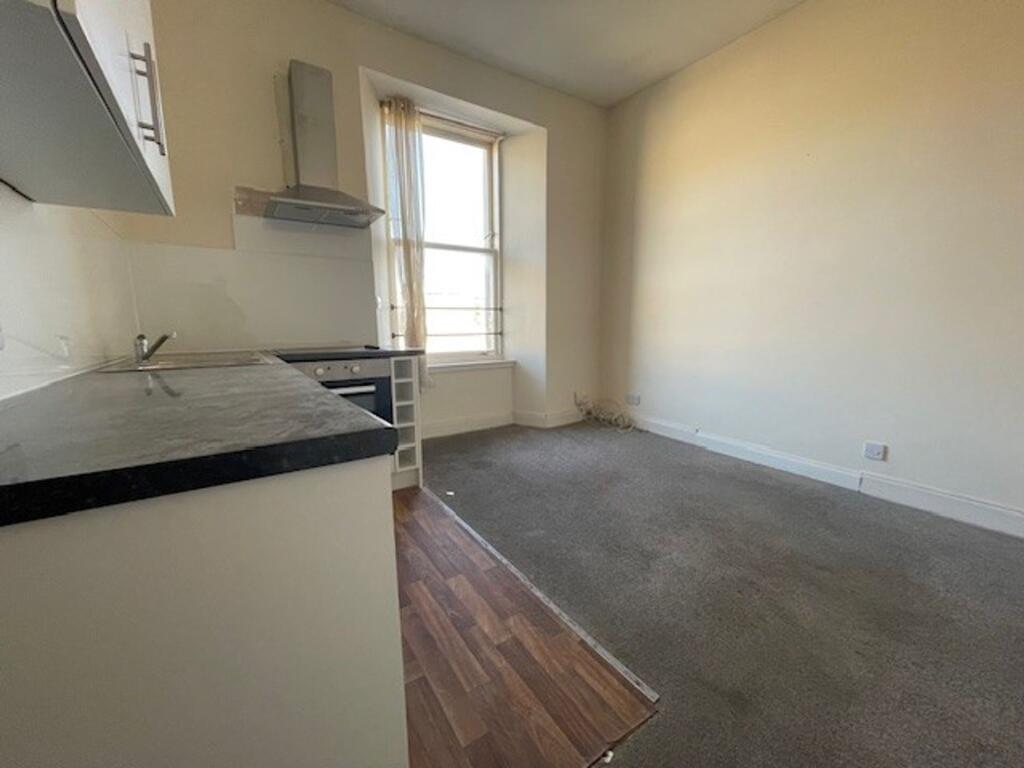 Kitchen/Living Room