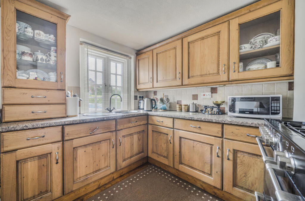 21-682339fca6b6f-...