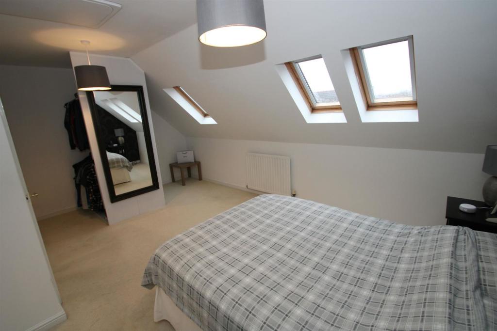 Principal Bedroom 2