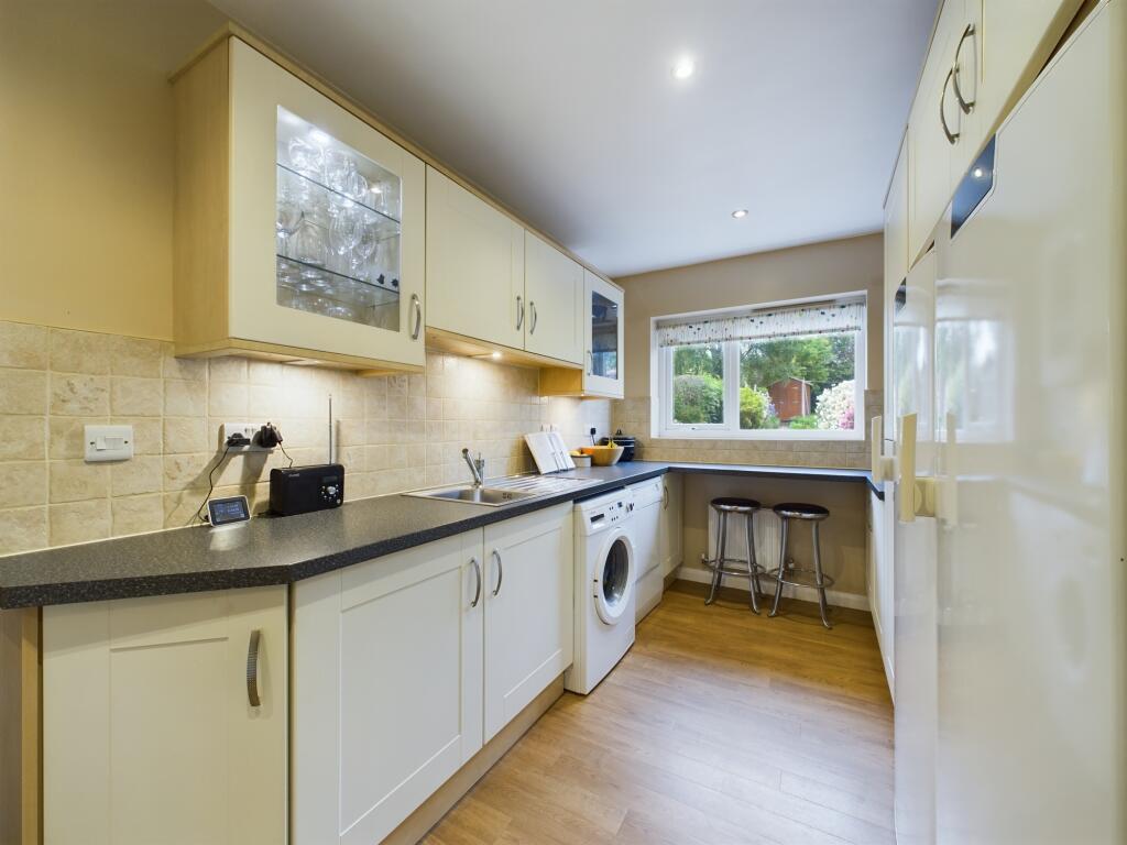 Utility/Breakfast Room