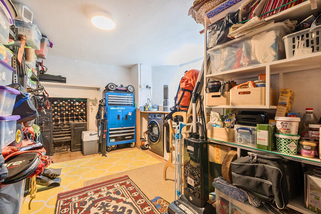 Lower ground floo...