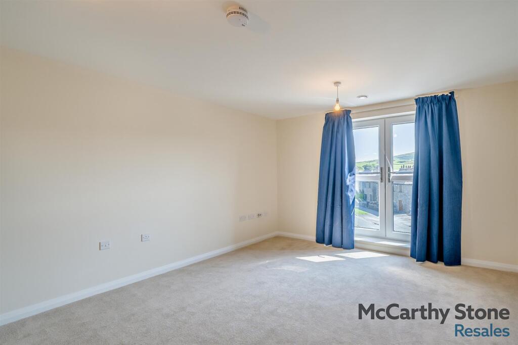 8652359-interior10-800.jpg
