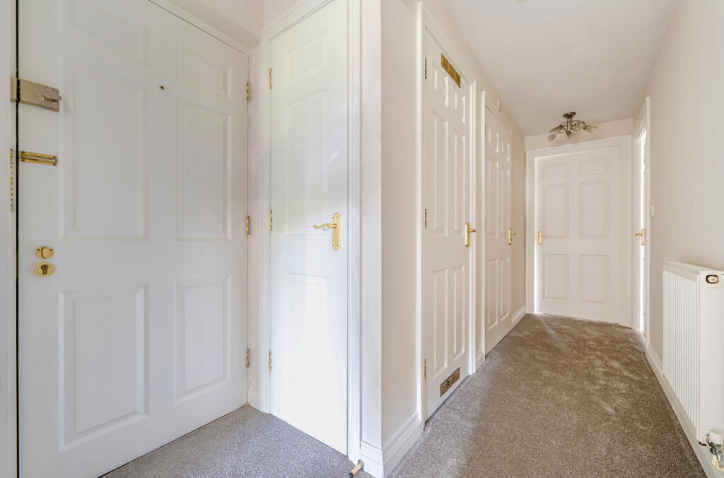 1332884-9-6894a9c...