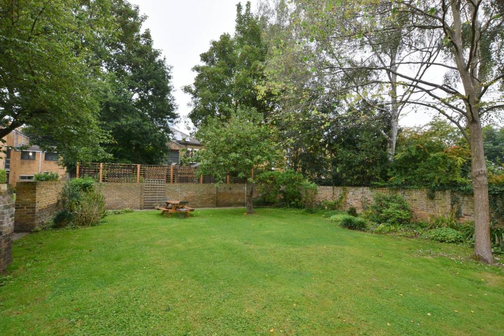 Communal Gardens