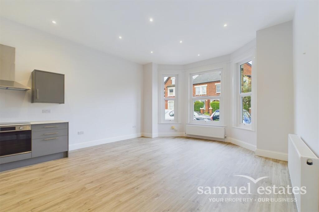 Living Room / Kitche