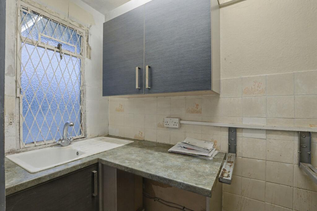 54 Pullman Court, Streatham Hill, Streatham, London SW2 4ST