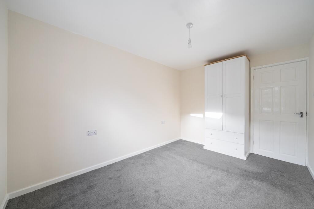 1393708-13-69453b4da2d42