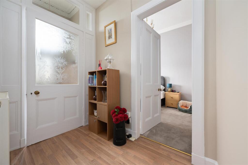 21 Main Street 005.JPG