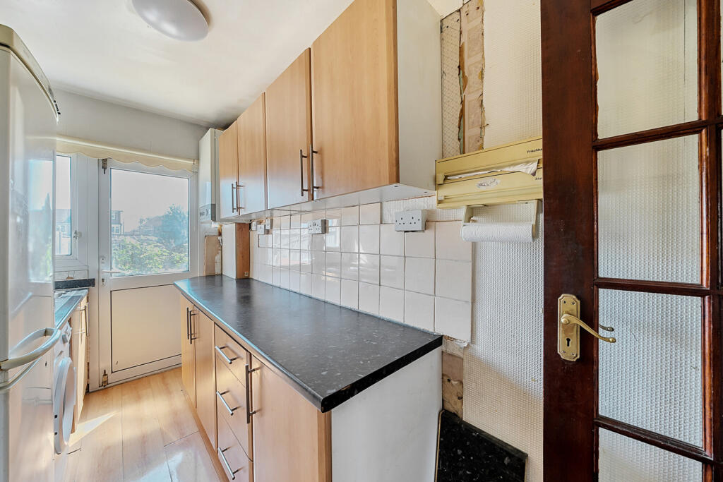 1340428-11-6899e0...