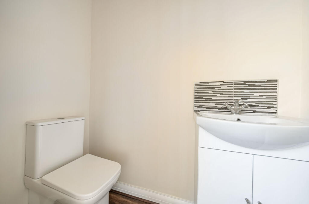 1328925-32-687e70...