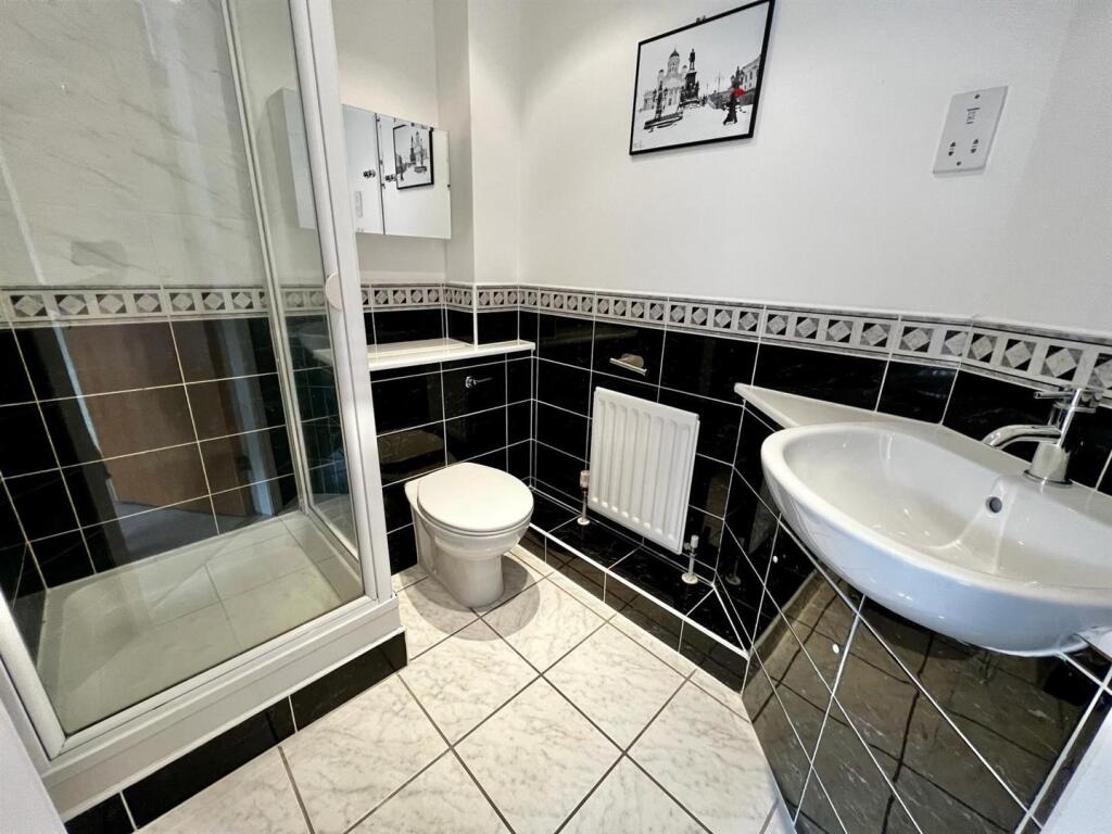 Ensuite.jpg