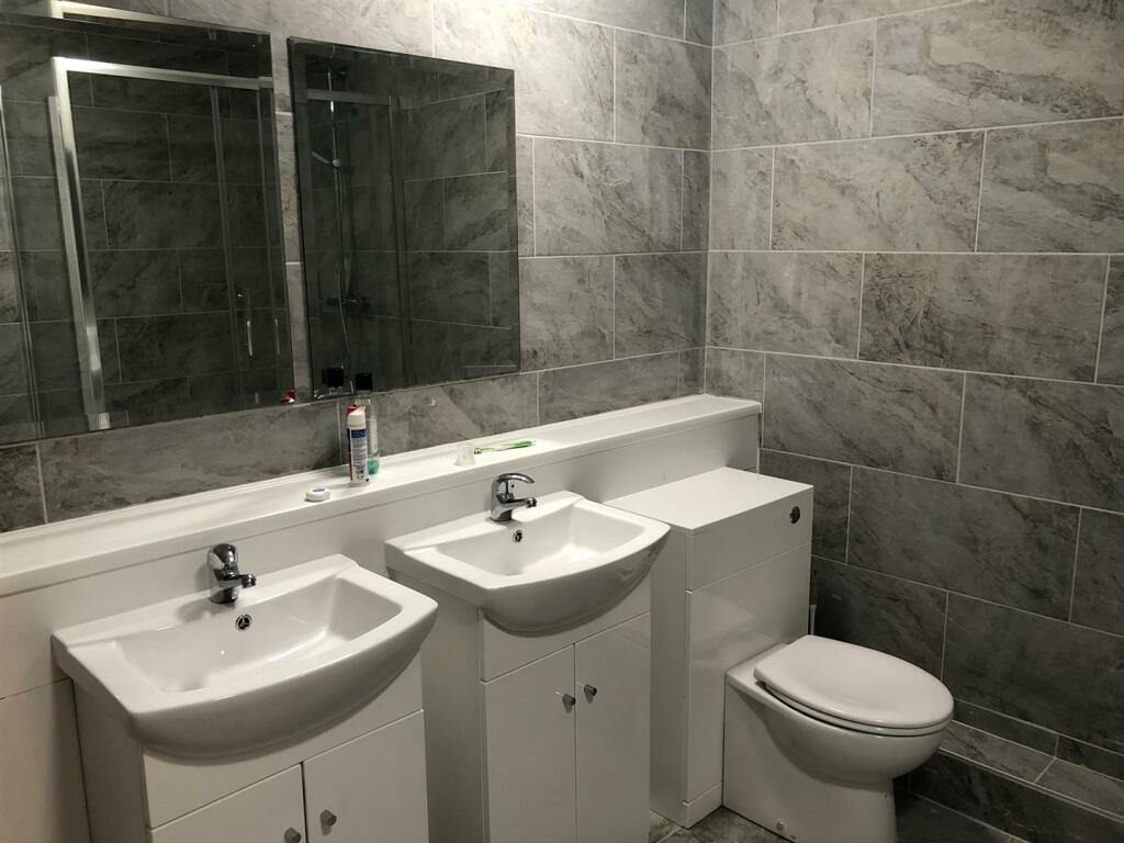 Glynteg_groundbath.JPEG