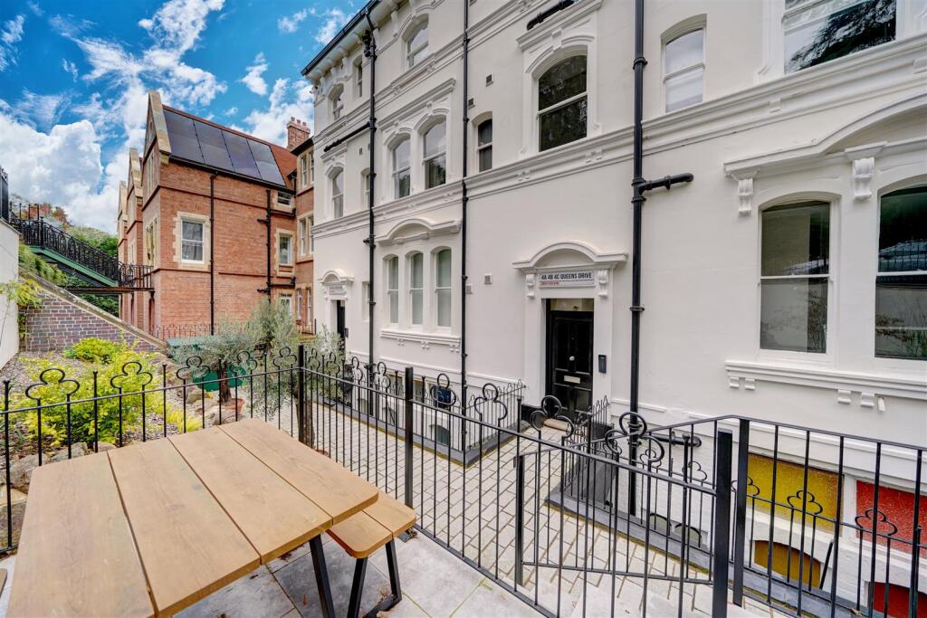4a Queens Drive (12).jpg