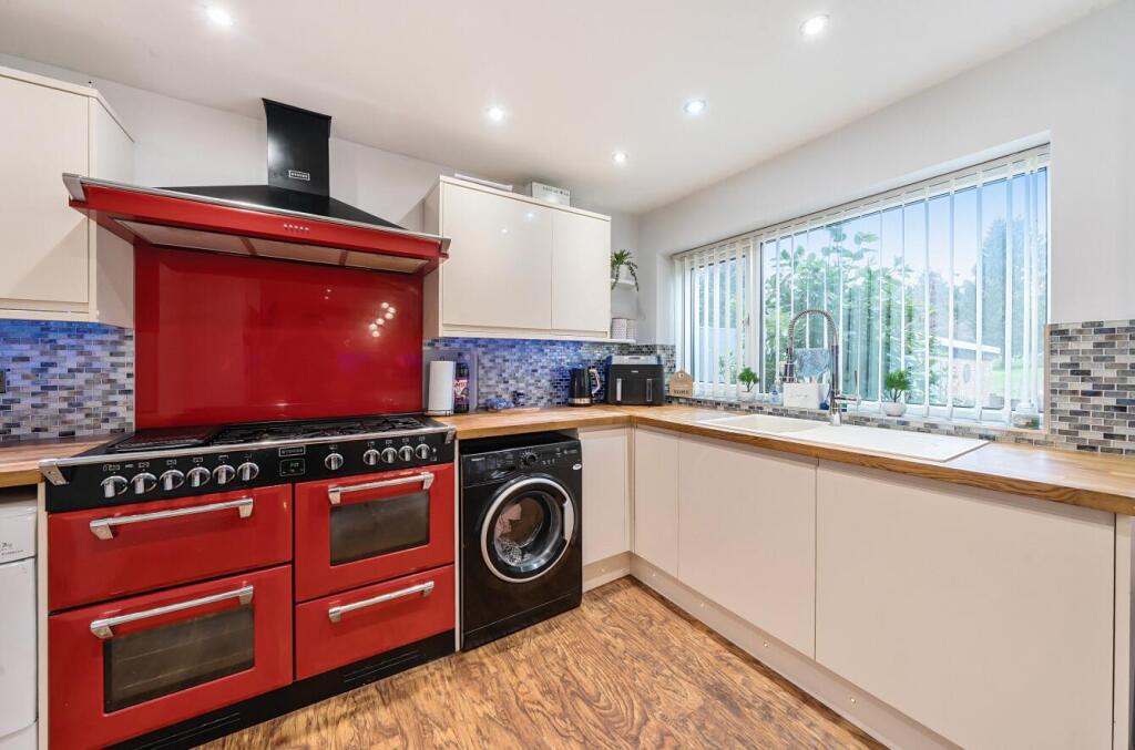 55 Sunningdale Drive