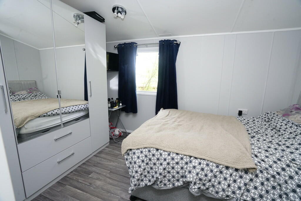 Bed1