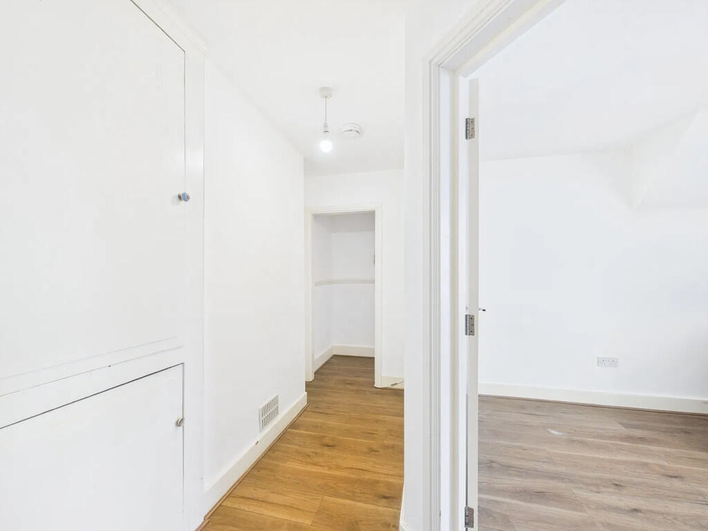 CAM03987G0-PR0050...