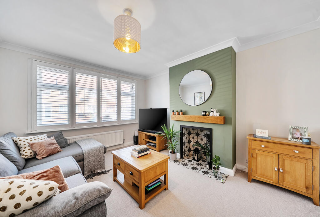 1335120-14-689b17...