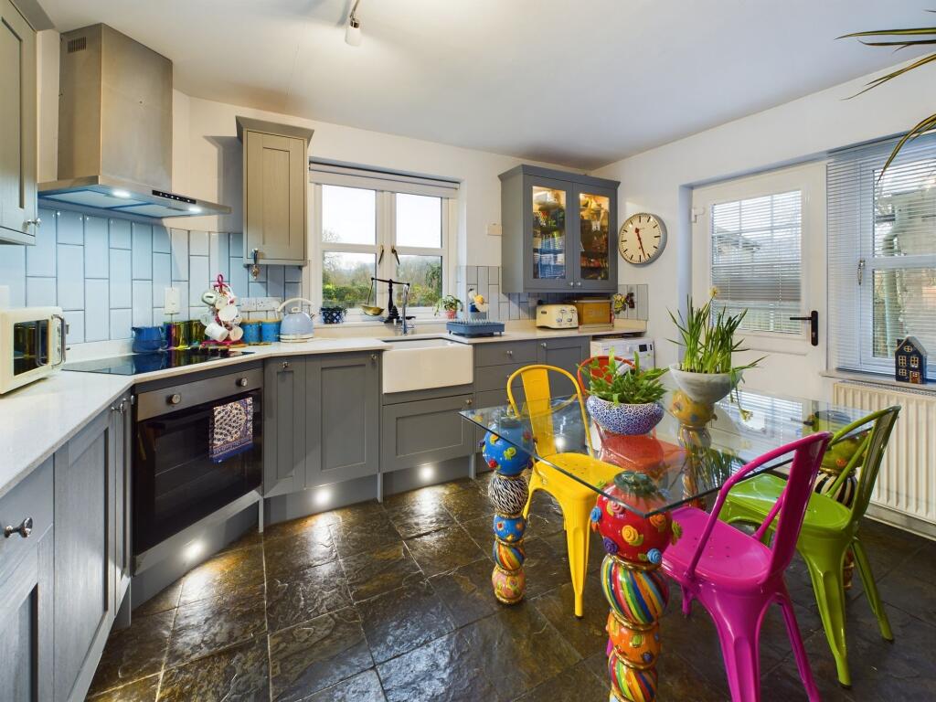Kitchen/Breakfast Room