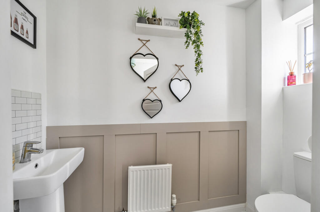 1396516-16-695e54...