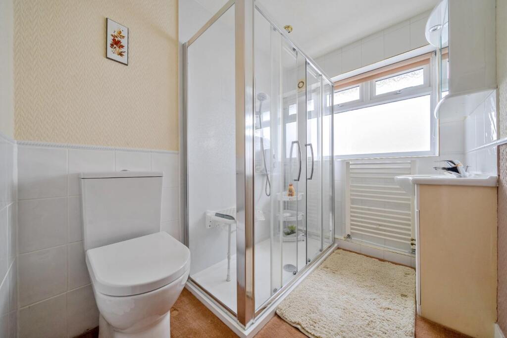 Shower Room.jpg