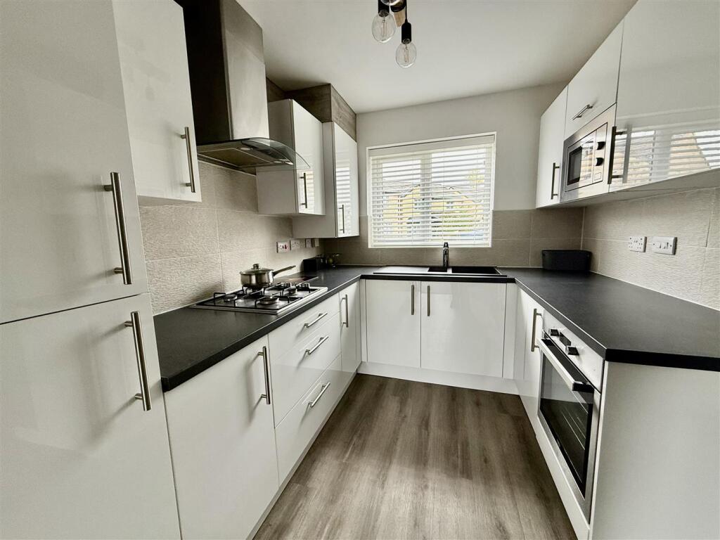 KITCHEN &amp; DINING ROOM