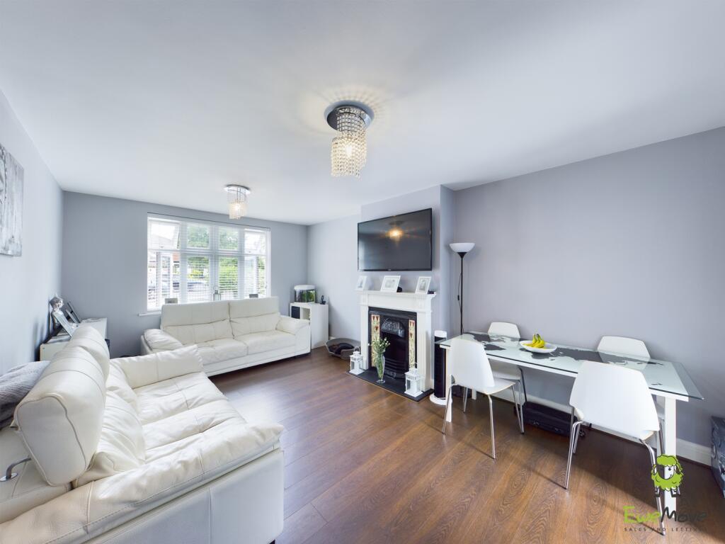 CAM00570P1-PR0013-STILL05