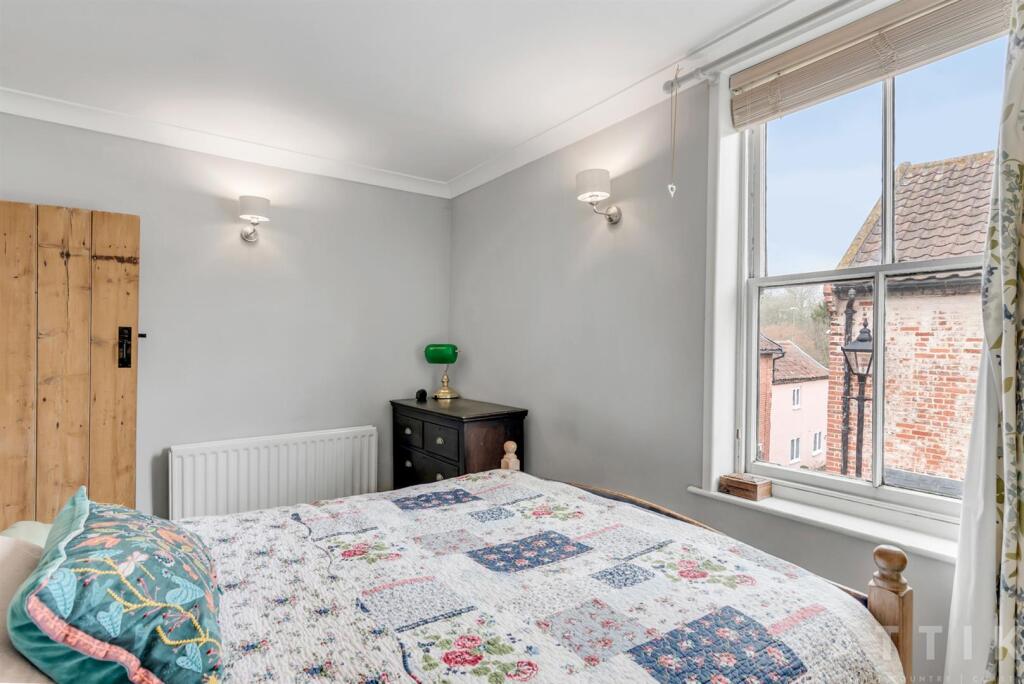 6B Chediston Street, Halesworth IP19 8BE (26).jpg