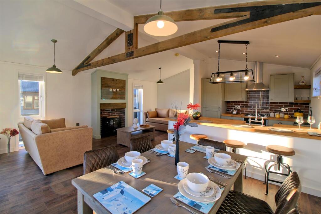 kitchen - diner - lounge