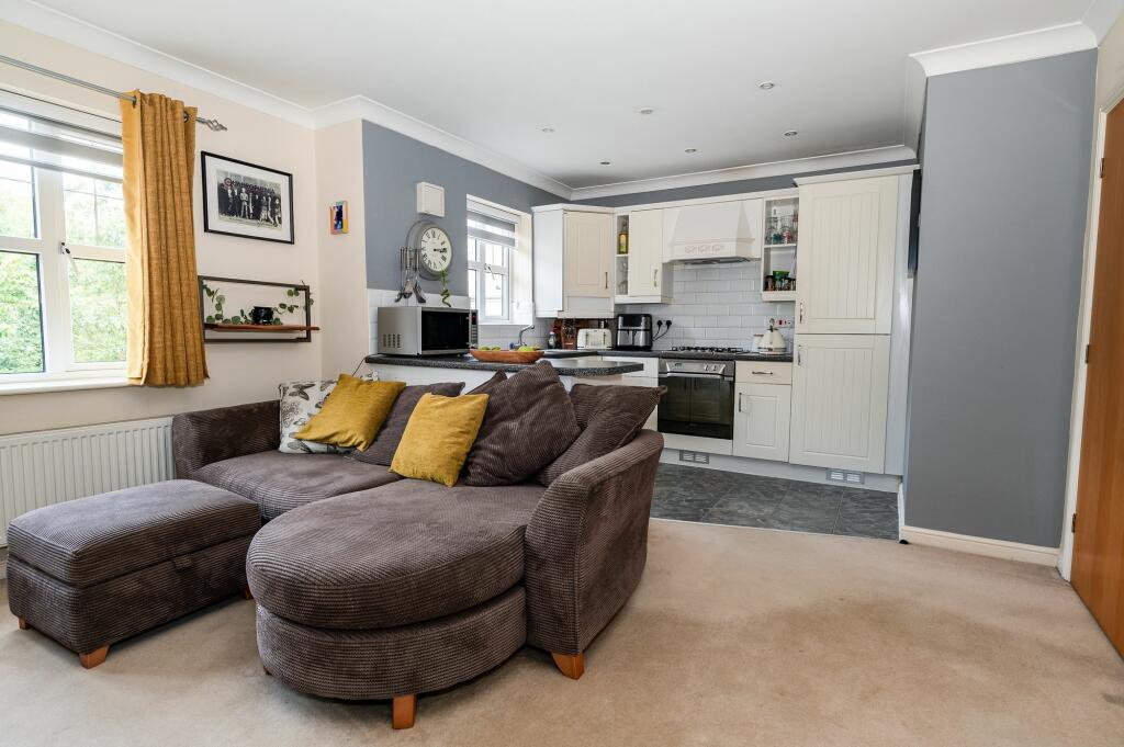 KITCHEN AND LOUNGE
