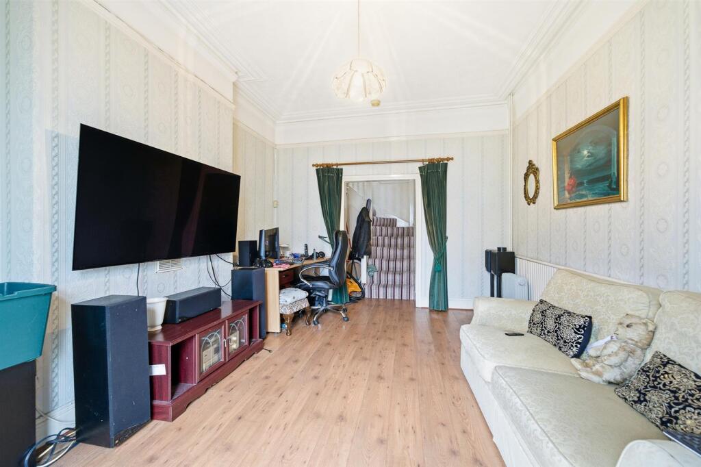 Sitting Room.jpg