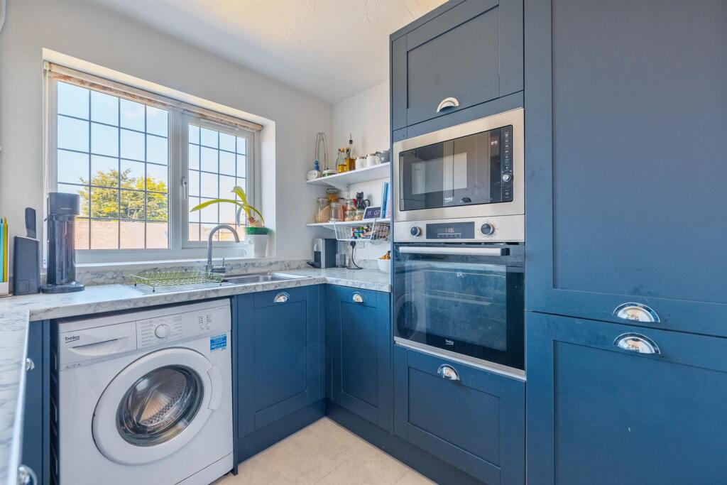 8 Ashtree Farm Court-20.jpg