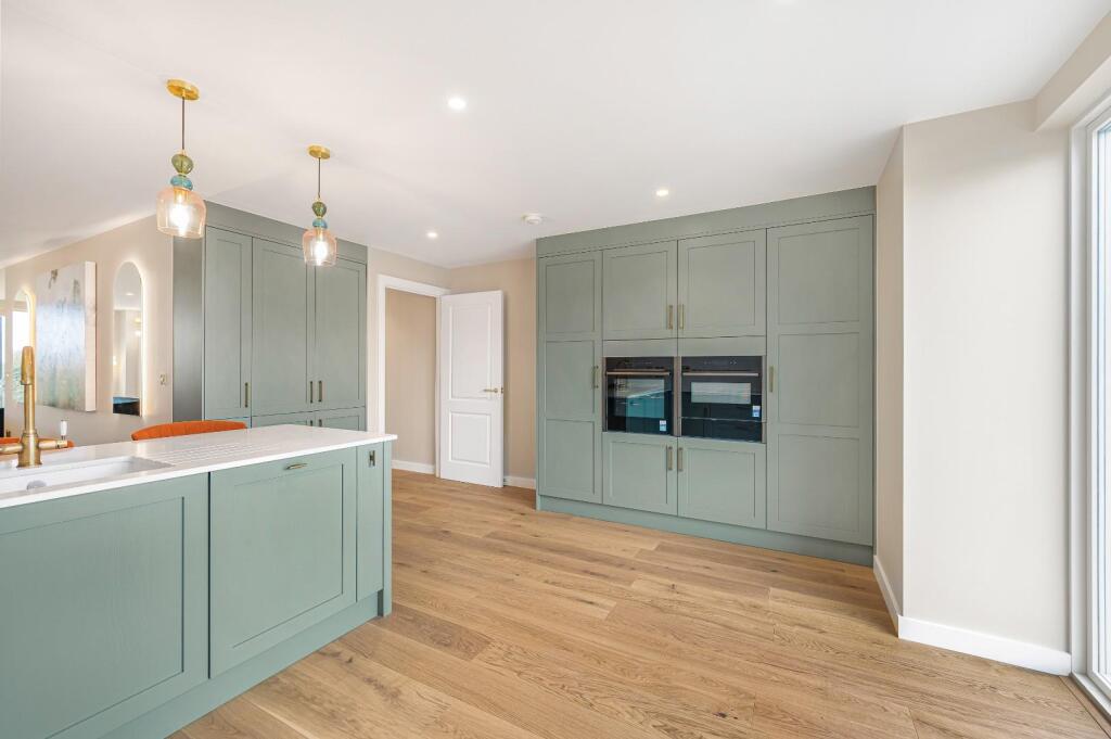 Photo 04-11-2025, 14 00 04.jpg