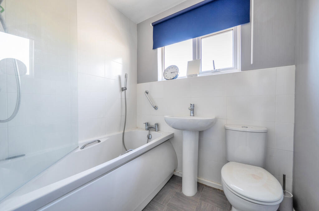 1318477-3-68711ff...