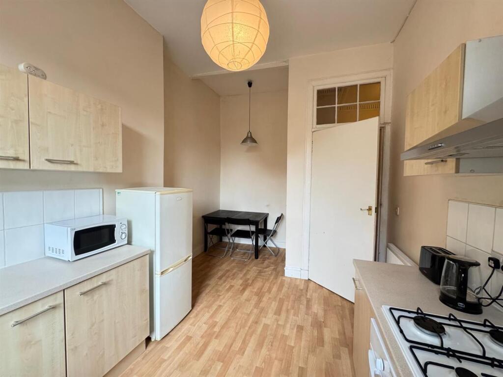 Kitchen 3.jpg