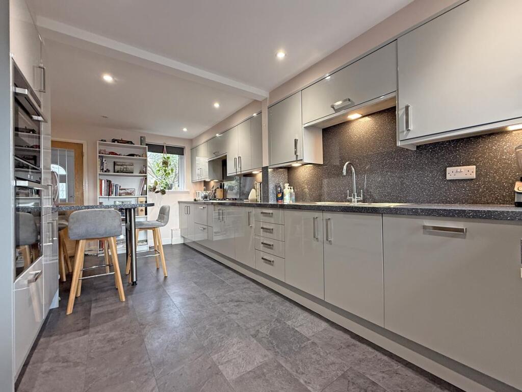 Chaucer Way 94 - Kitchen Four.jpg