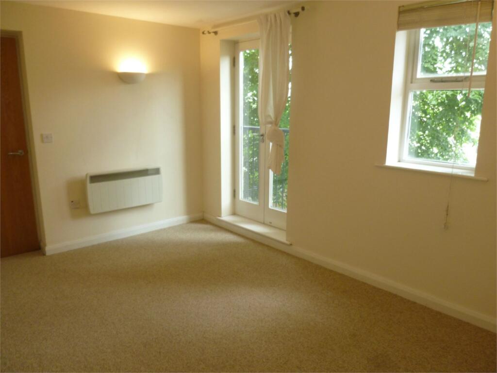 Photograph 3