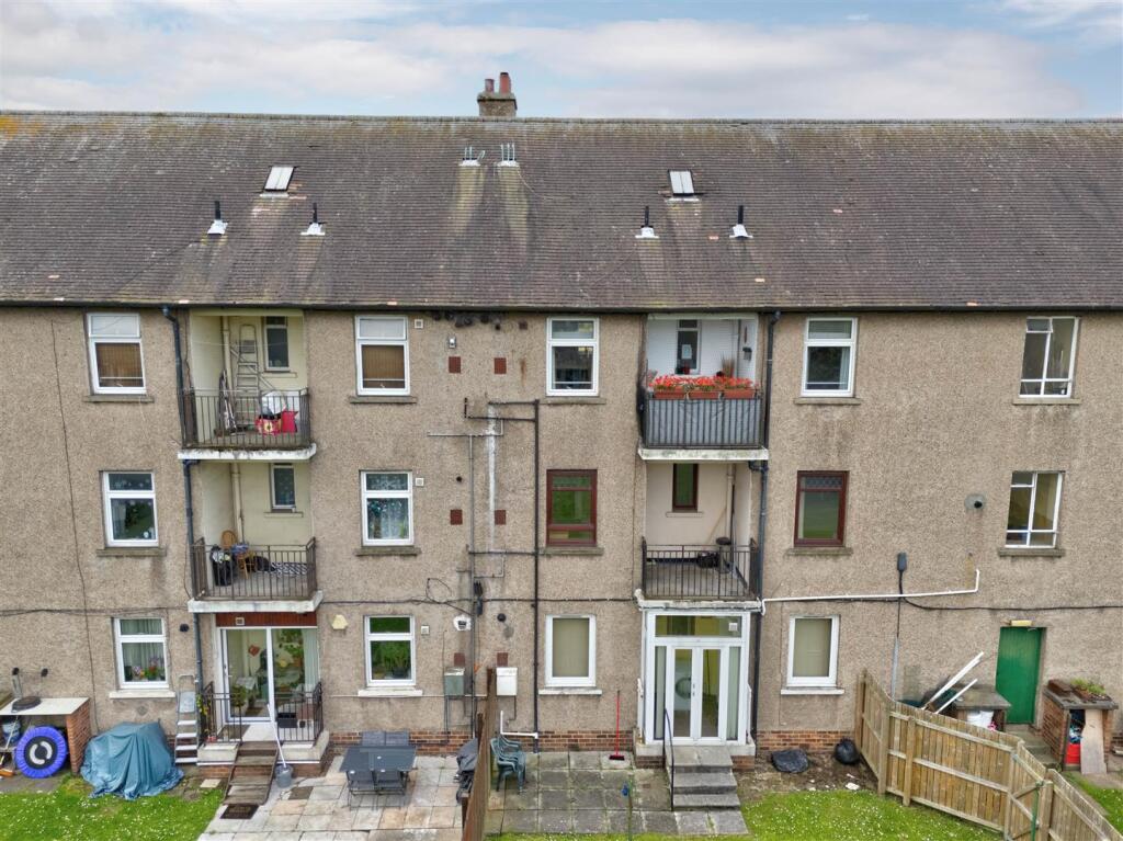 1R 6 Balerno Street Dundee-13.JPG