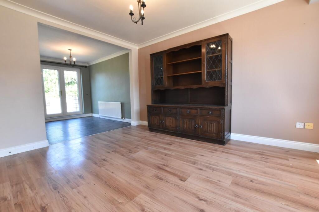 Lounge to kitchen