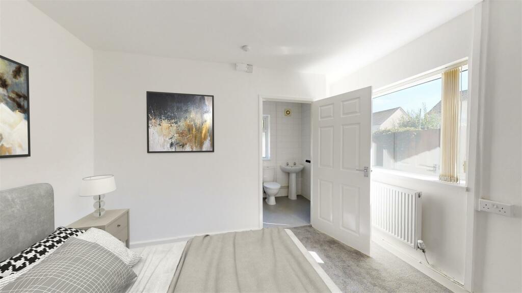 33E-Pantycelyn-Place-08132024_133253 VS.jpg