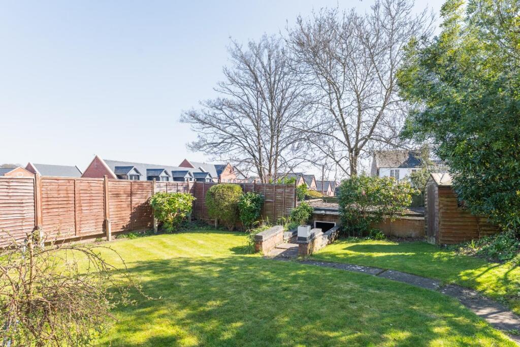 SIDE AND REAR GARDEN