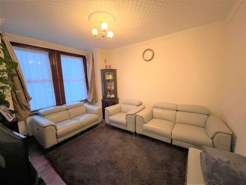 Lounge.jpg